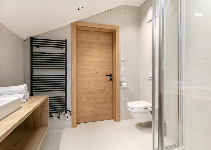 Alpenlodge Xl * بيتنيو آم أرلبرغ